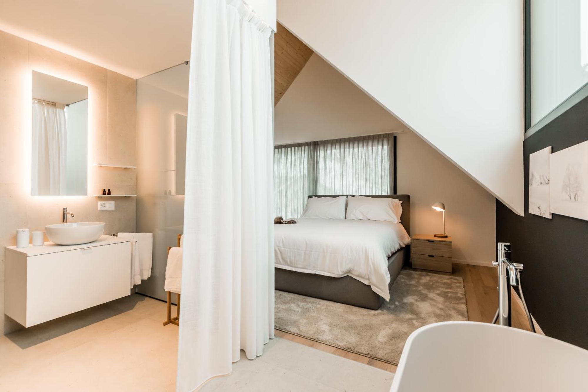 The Base Andermatt Aparthotel Стая снимка