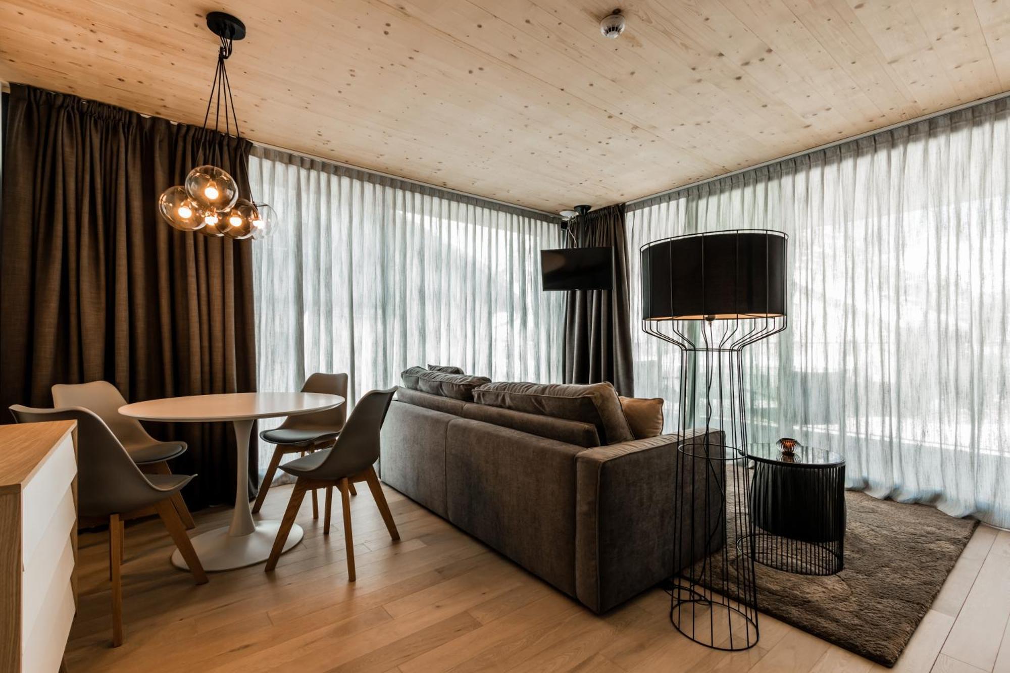 The Base Andermatt Aparthotel Стая снимка